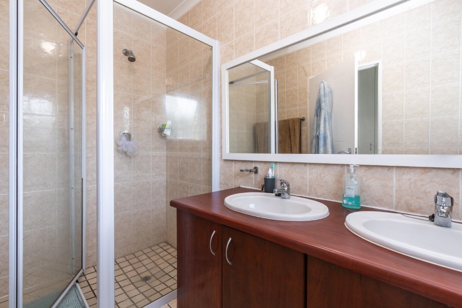 3 Bedroom Property for Sale in Pinehurst Western Cape